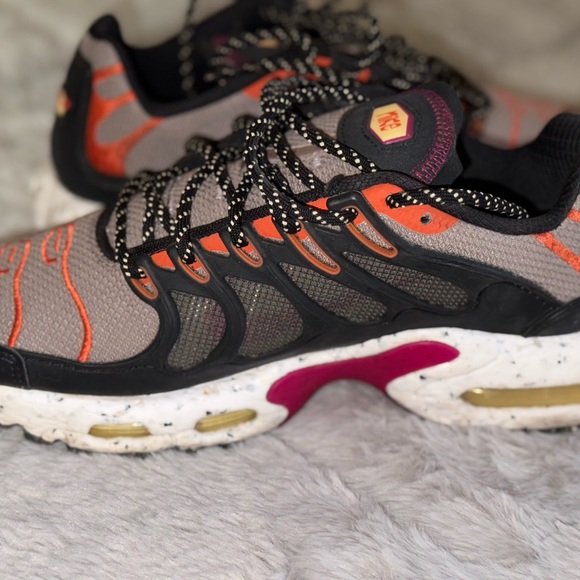 Nike Air Max Terrascape Plus New Multicolor Sneakers used like new 9.5/10 size 8 - Picture 3 of 7